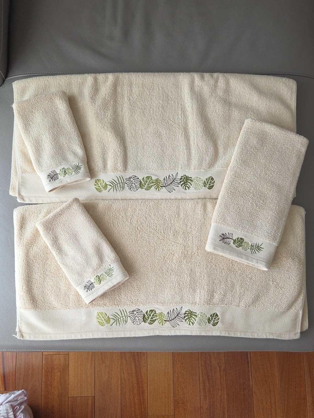 Sage Island Spa Beige Bath Towel Set with Green Tropical Leaf Embroidery